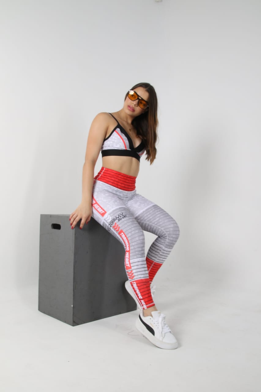 Conjunto deportivo Licra y top VercomyBlue